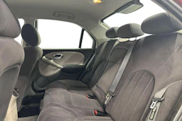punainen Rover 75 2000 kuva 11.