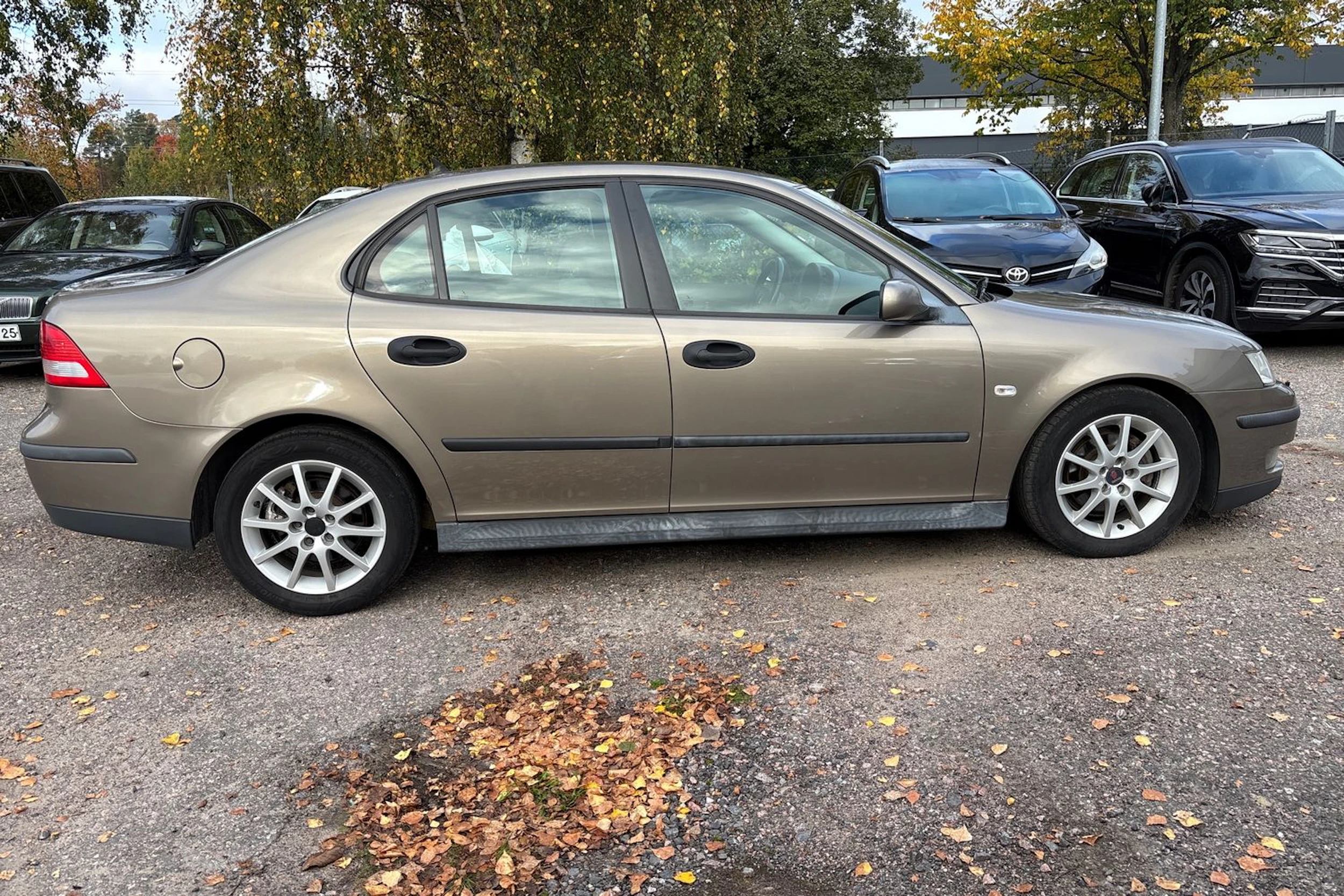 Ruskea (beige) Saab 9-3 2004 kuva 11.