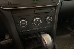 Sininen Saab 9-3 2008 kuva 17.