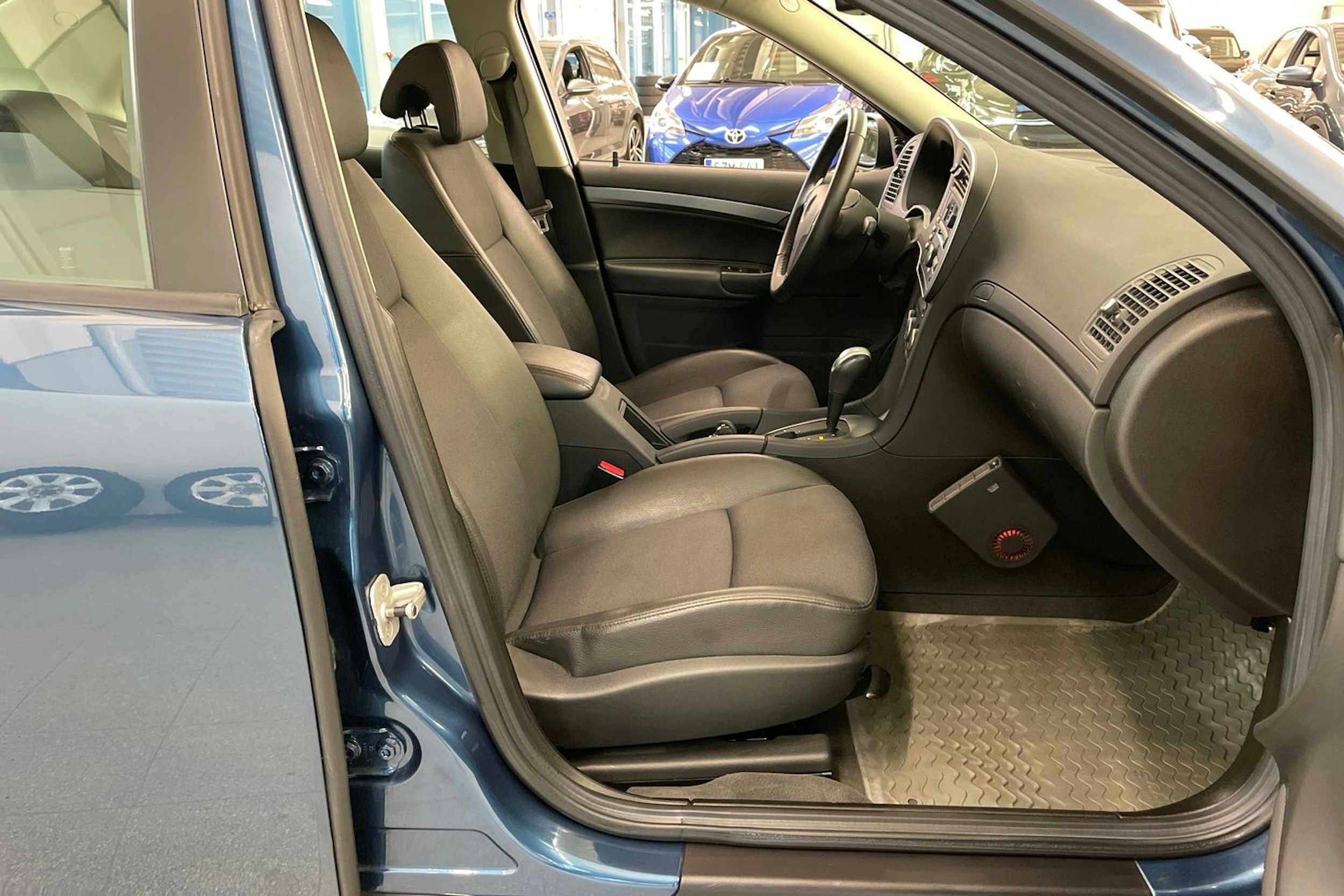 Sininen Saab 9-3 2008 kuva 22.