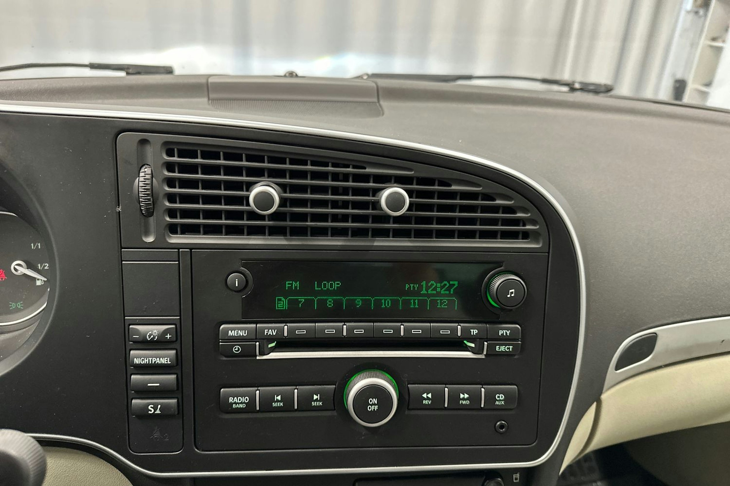musta Saab 9-3 2008 kuva 20.