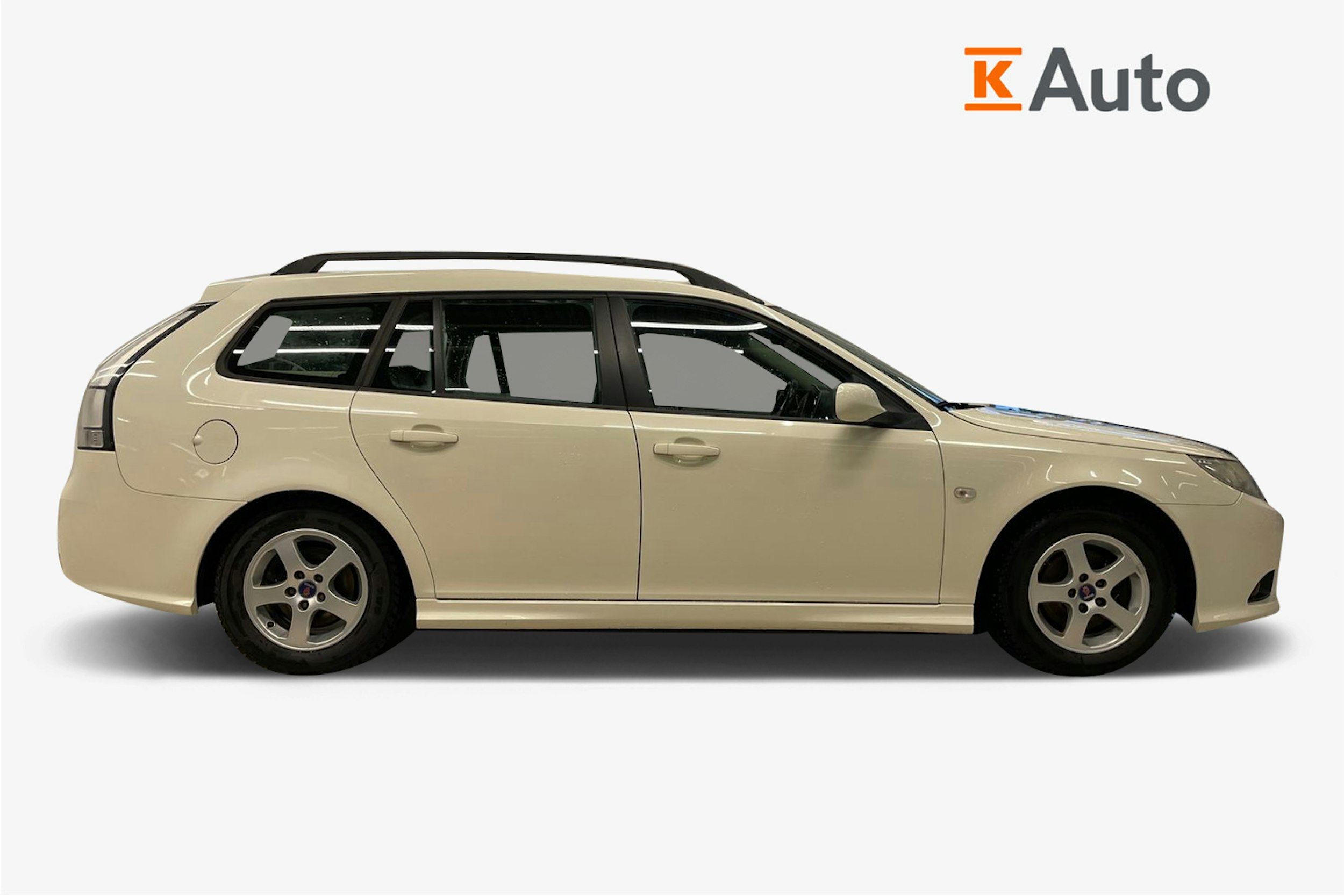 Valkoinen Saab 9-3 2009 kuva 5.