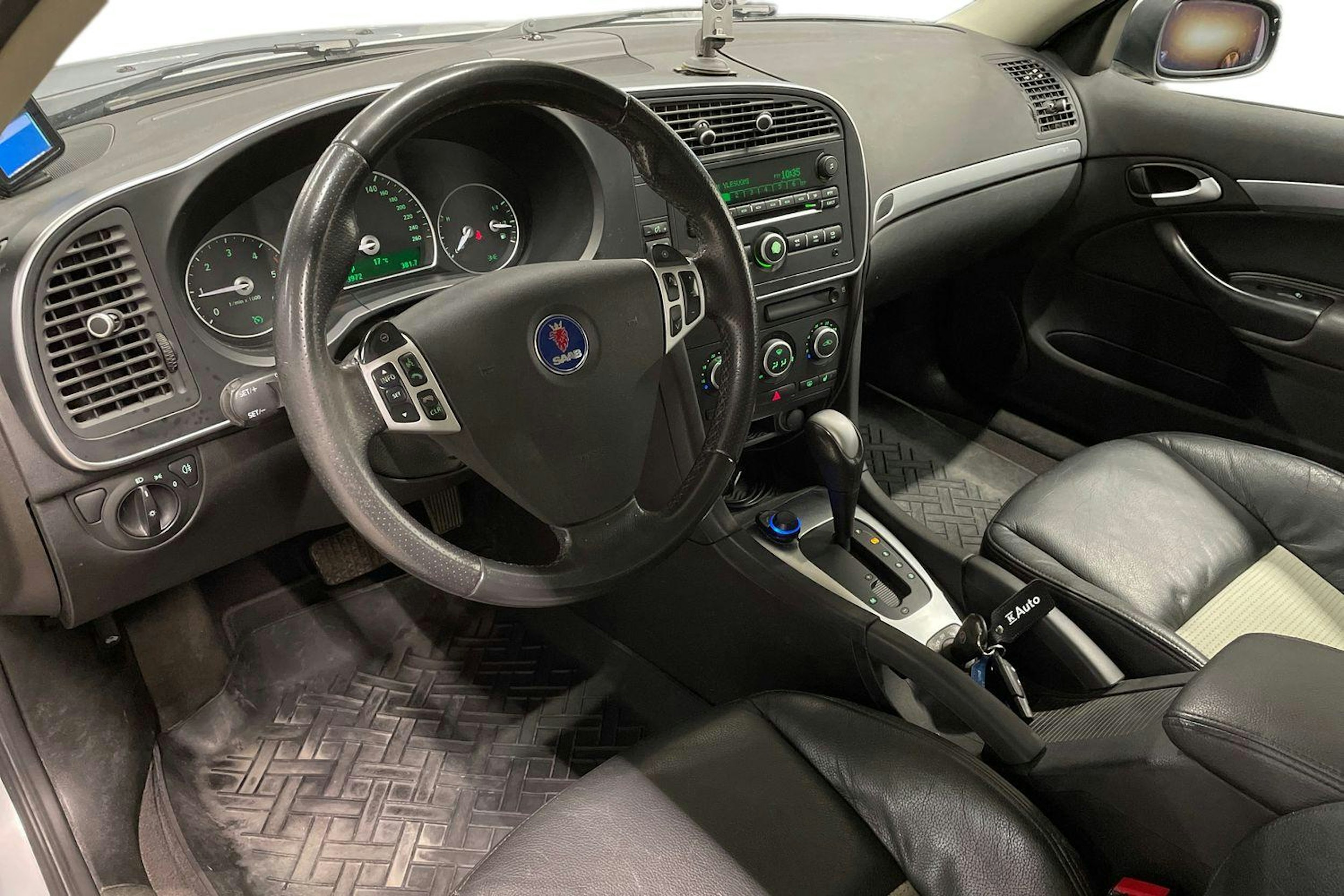 hopea Saab 9-3 2009 kuva 7.