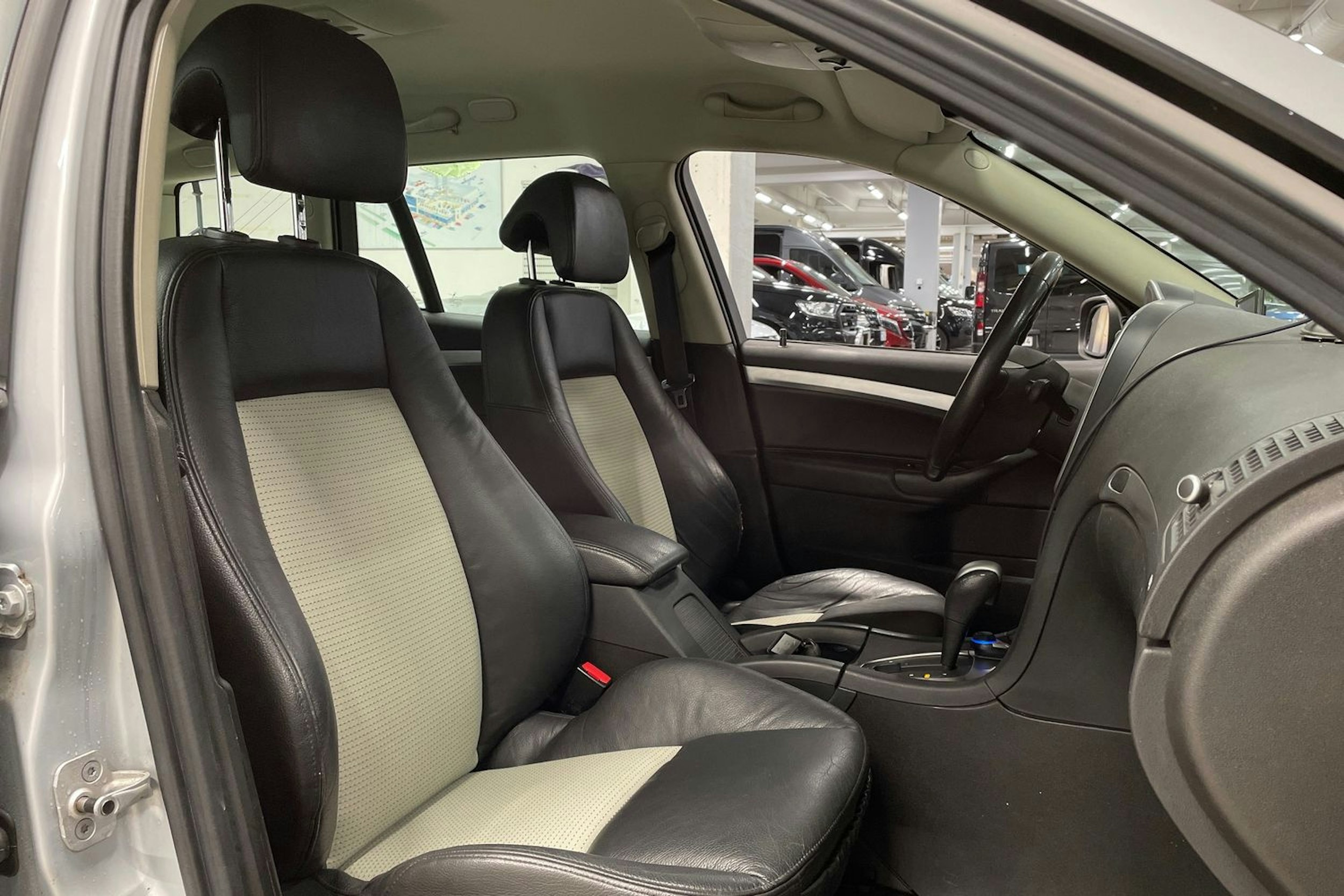 hopea Saab 9-3 2009 kuva 24.