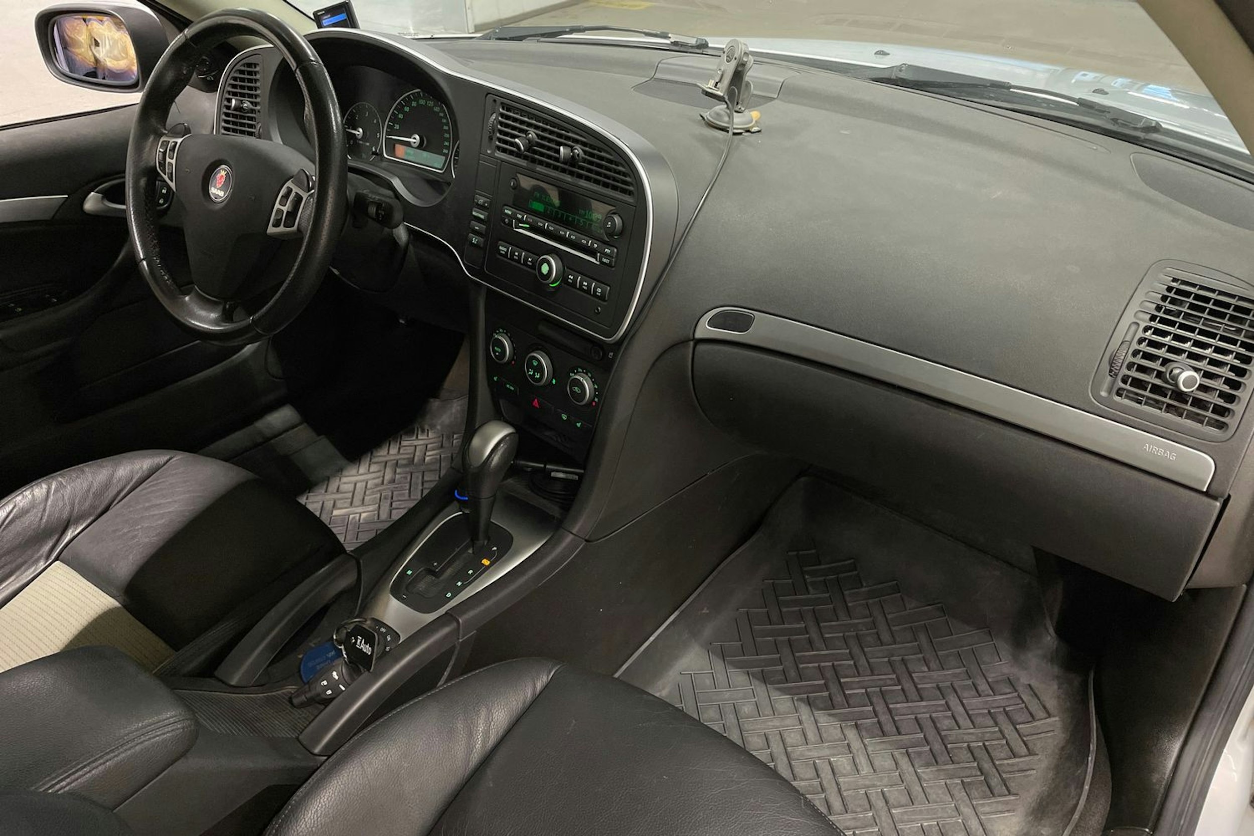 hopea Saab 9-3 2009 kuva 25.