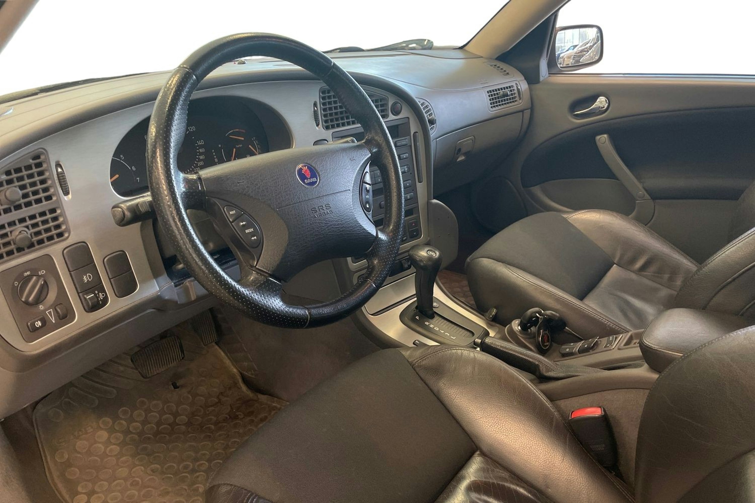 hopea Saab 9-5 2002 kuva 7.