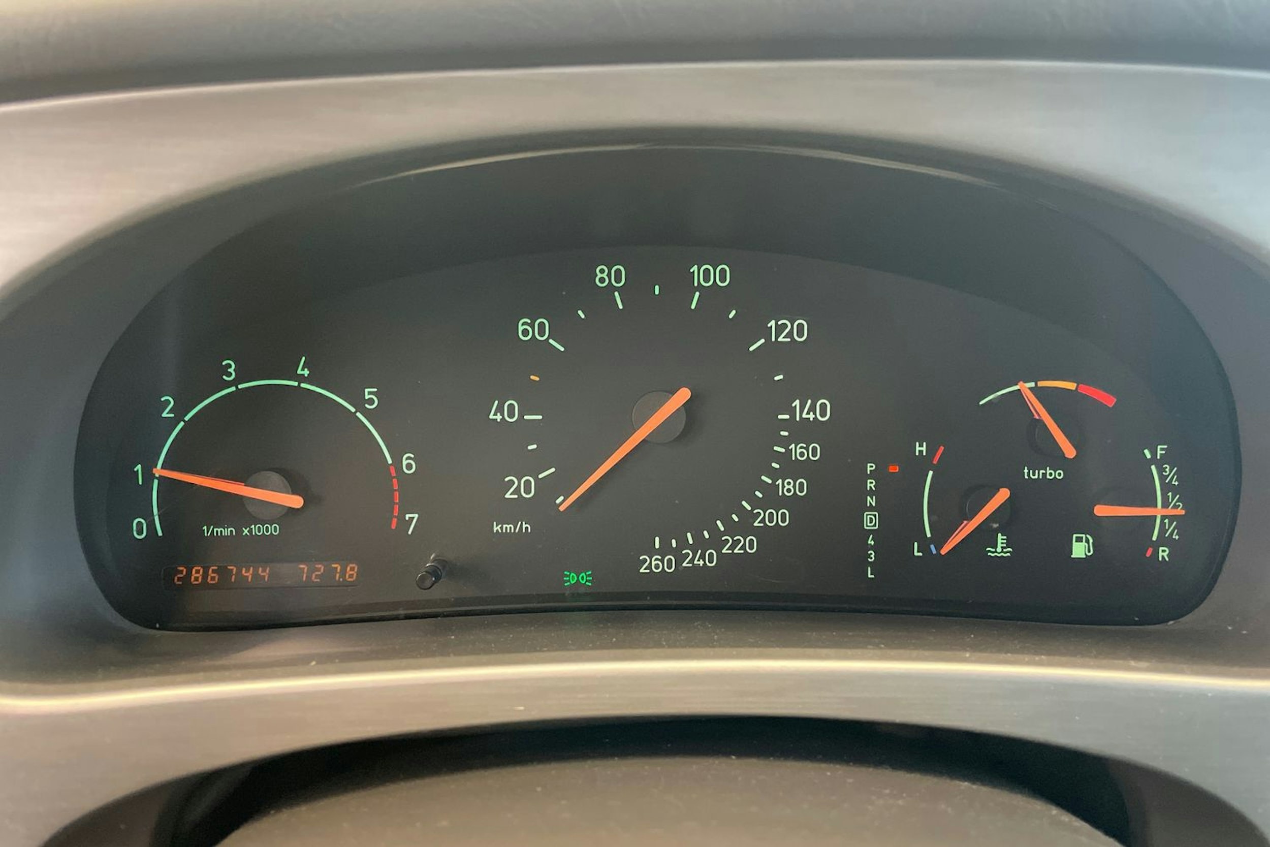 hopea Saab 9-5 2002 kuva 16.