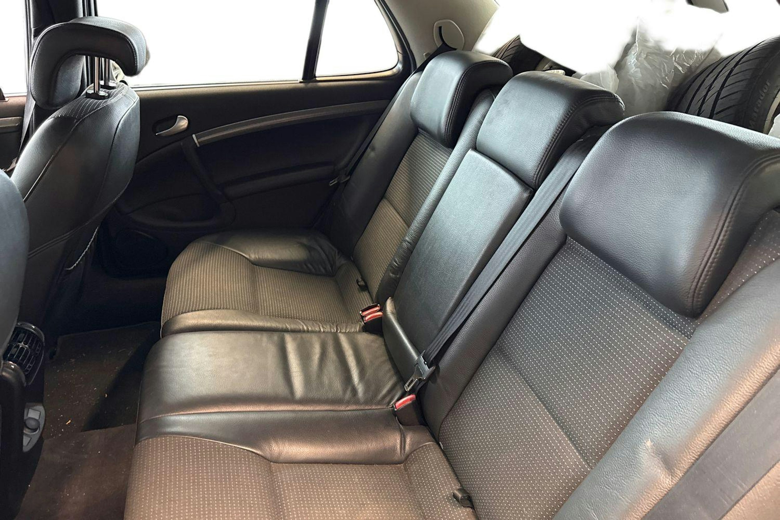 hopea Saab 9-5 2006 kuva 10.