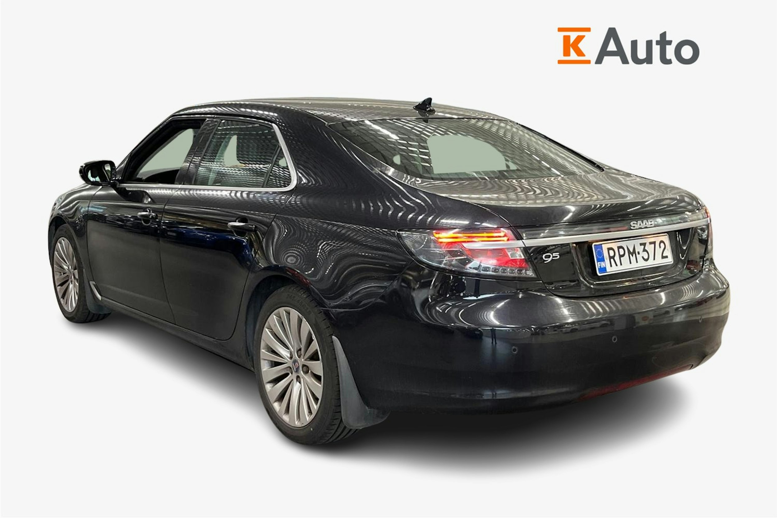 musta Saab 9-5 2010 kuva 2.