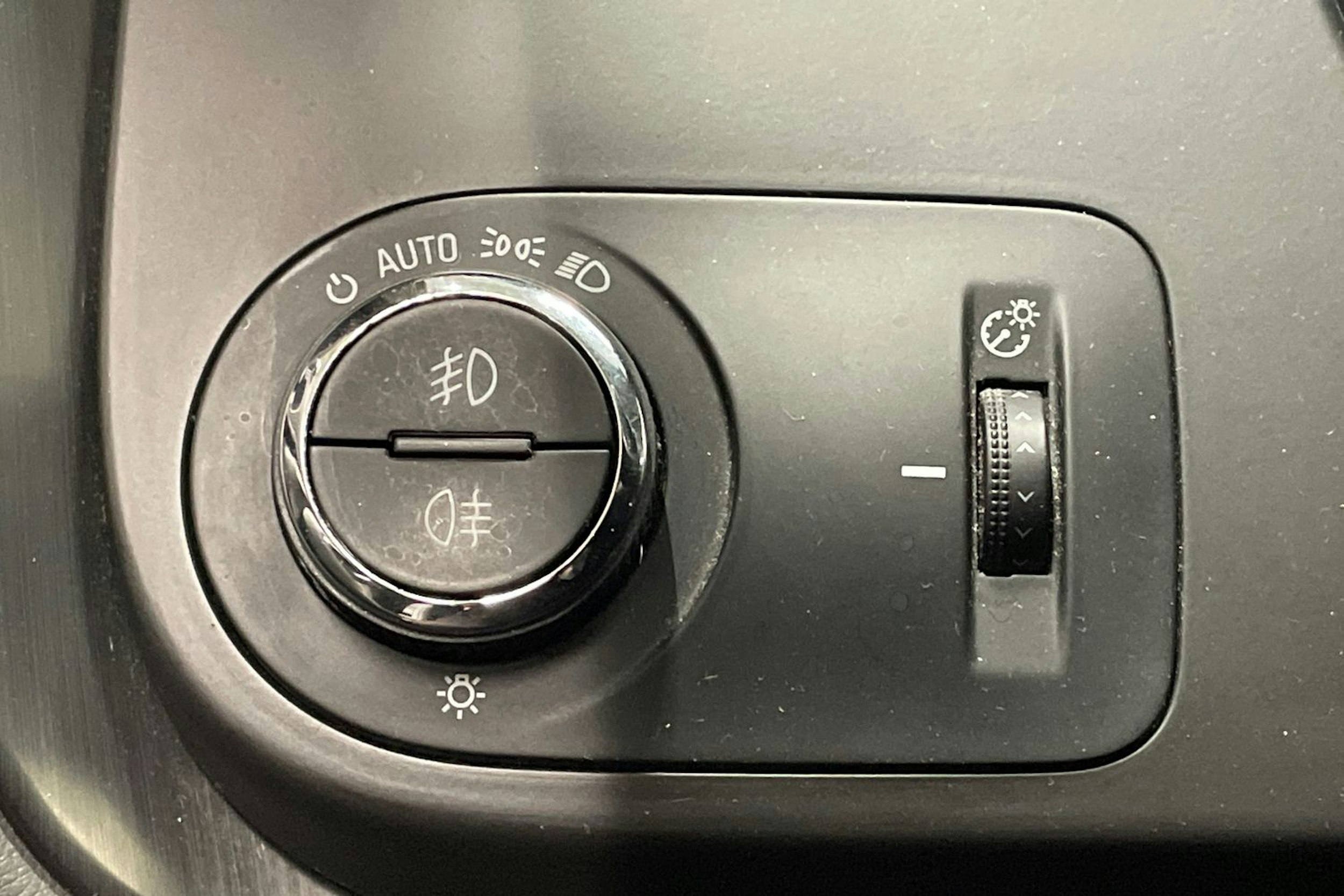 musta Saab 9-5 2010 kuva 19.