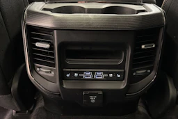 musta SCC RAM SCC RAM 1500 2022 kuva 18.