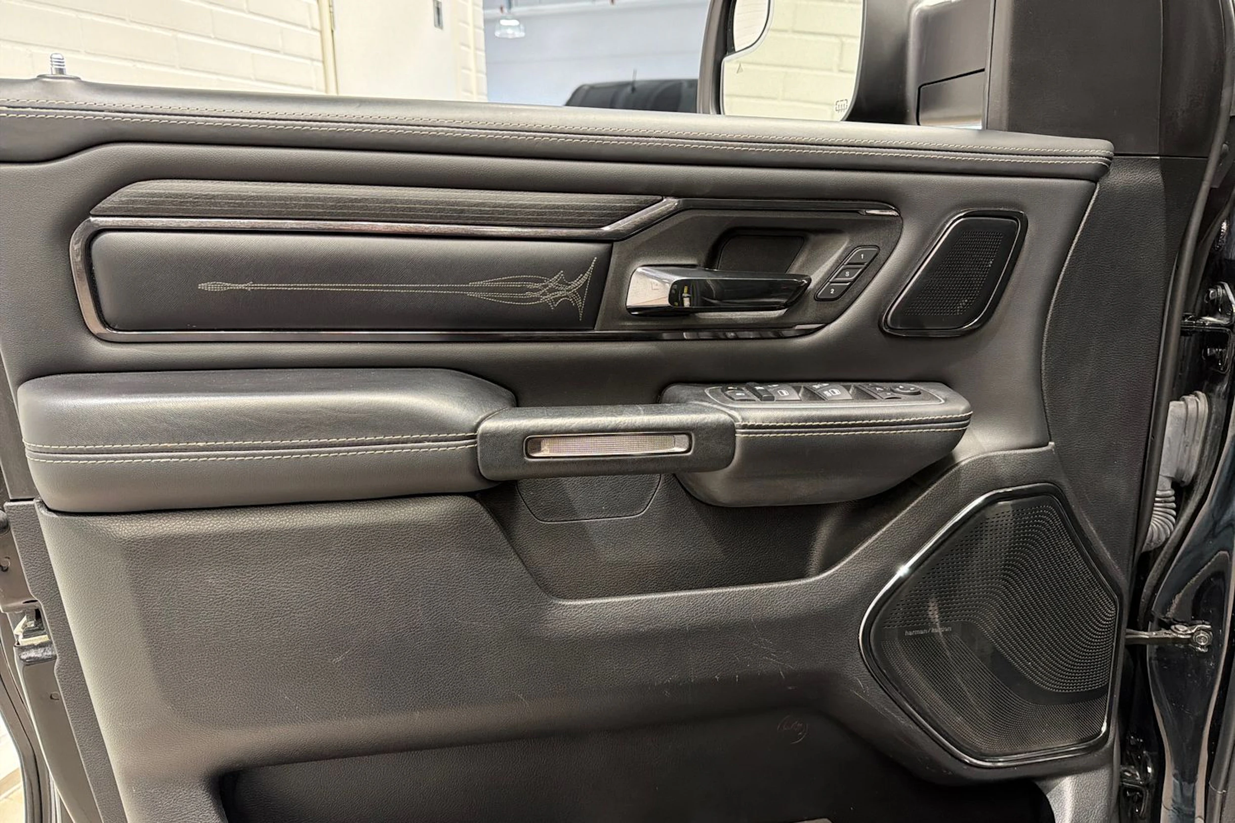 musta SCC RAM SCC RAM 1500 2022 kuva 19.