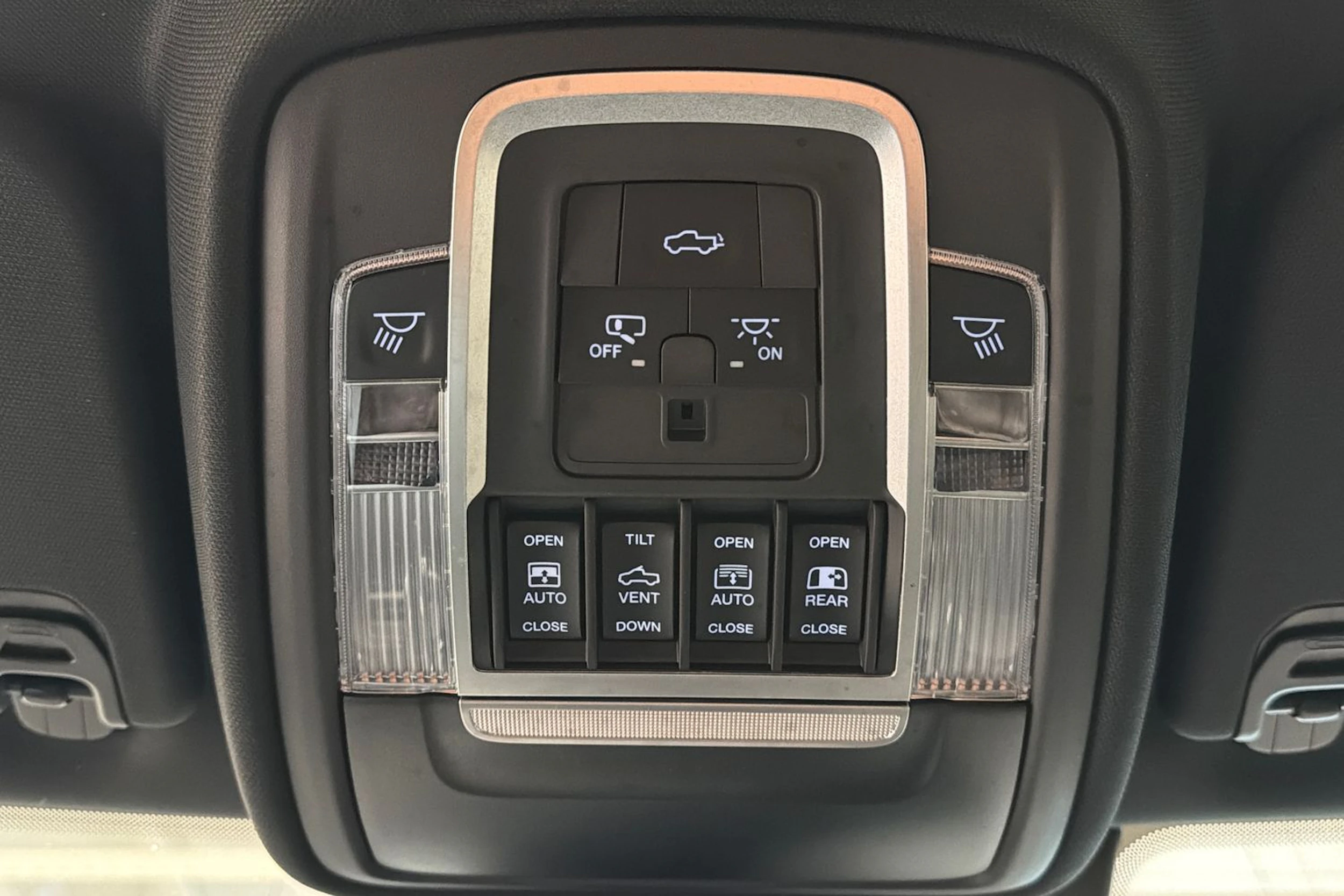 musta SCC RAM SCC RAM 1500 2022 kuva 25.