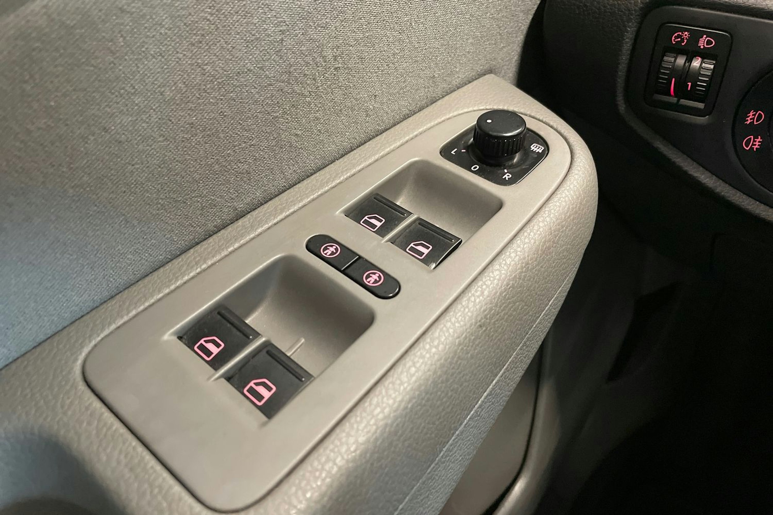 musta SEAT Alhambra 2011 kuva 22.