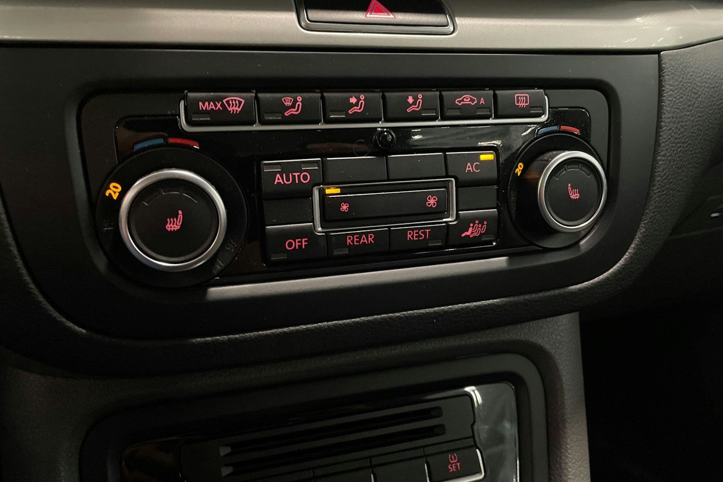 musta SEAT Alhambra 2011 kuva 25.