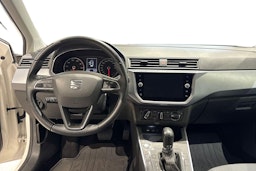 valkoinen SEAT Arona 2018 kuva 9.