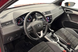 met. punainen SEAT Arona 2018 kuva 7.