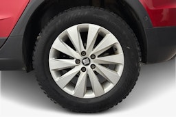 met. punainen SEAT Arona 2018 kuva 11.