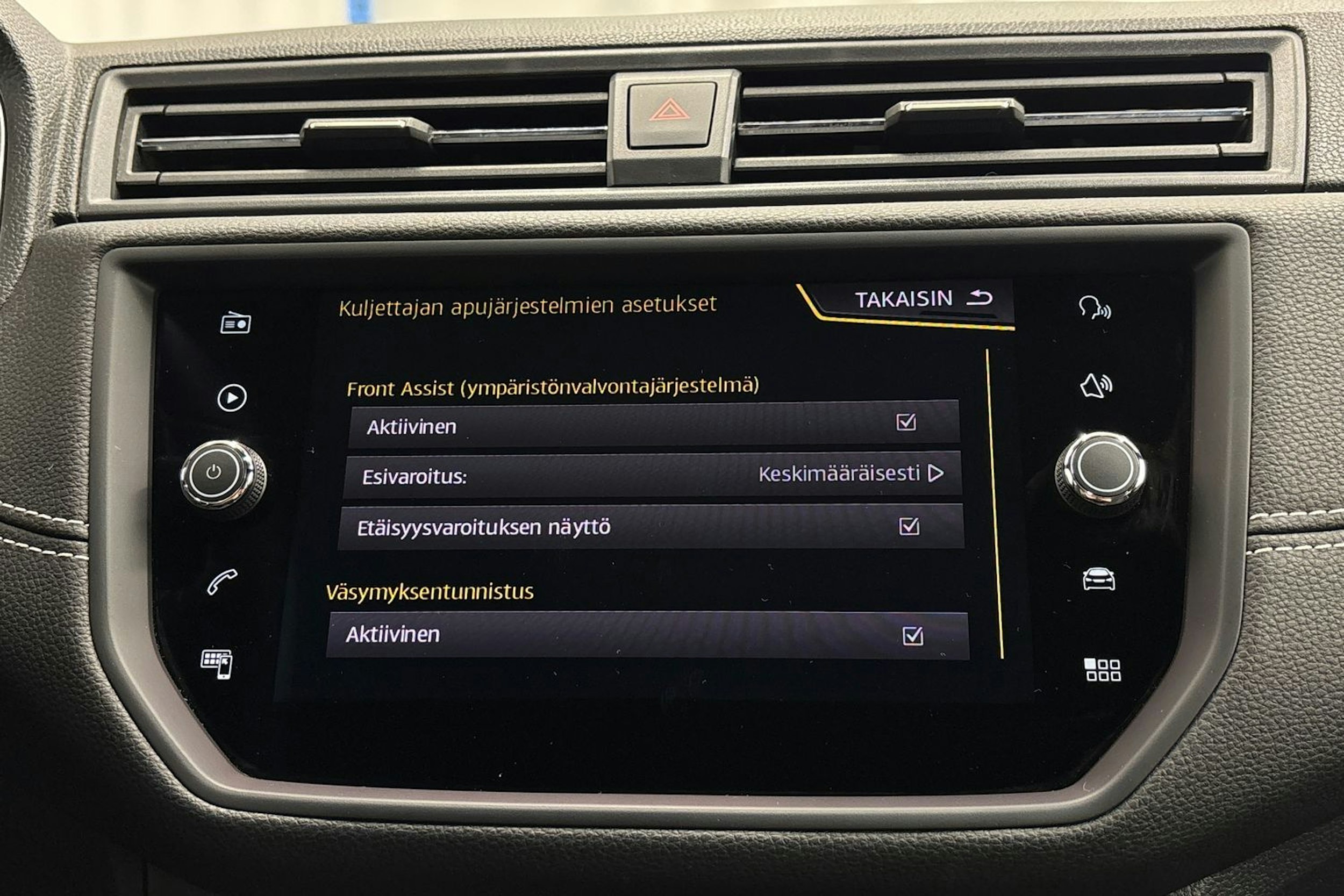 met. punainen SEAT Arona 2018 kuva 19.