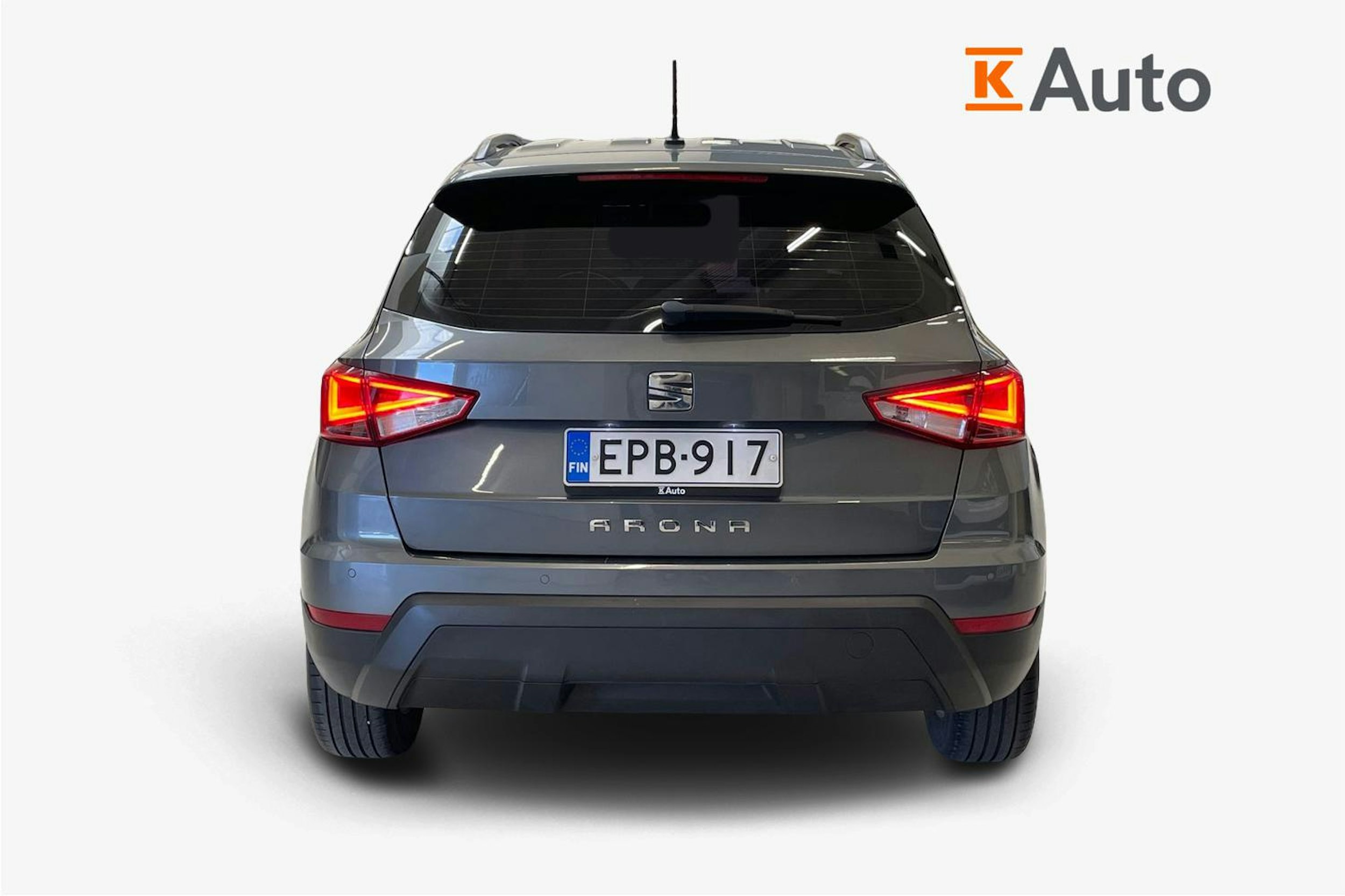 harmaa SEAT Arona 2018 kuva 3.