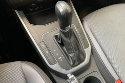 harmaa SEAT Arona 2018 kuva 16.