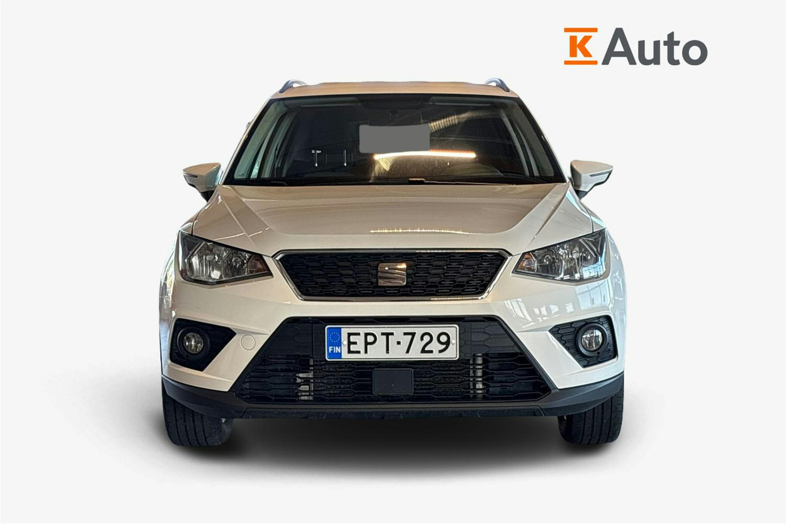 Valkoinen SEAT Arona 2018 kuva 5.