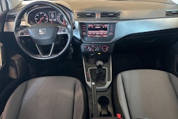 Valkoinen SEAT Arona 2018 kuva 9.