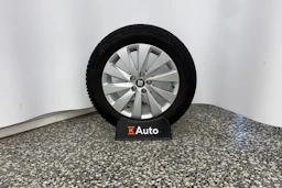 vihreä SEAT Arona 2018 kuva 10.