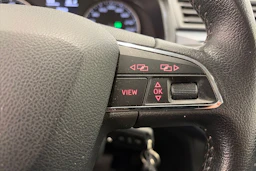vihreä SEAT Arona 2018 kuva 15.