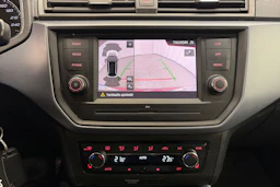 vihreä SEAT Arona 2018 kuva 17.