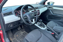 punainen SEAT Arona 2018 kuva 3.