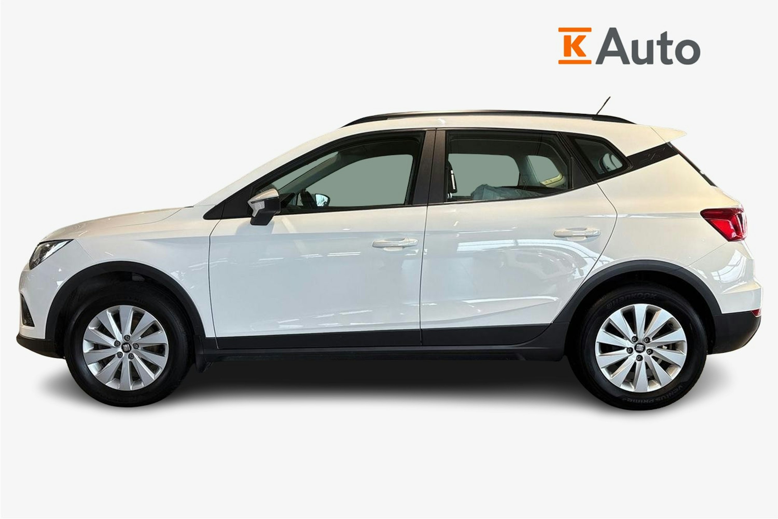 Valkoinen SEAT Arona 2018 kuva 6.
