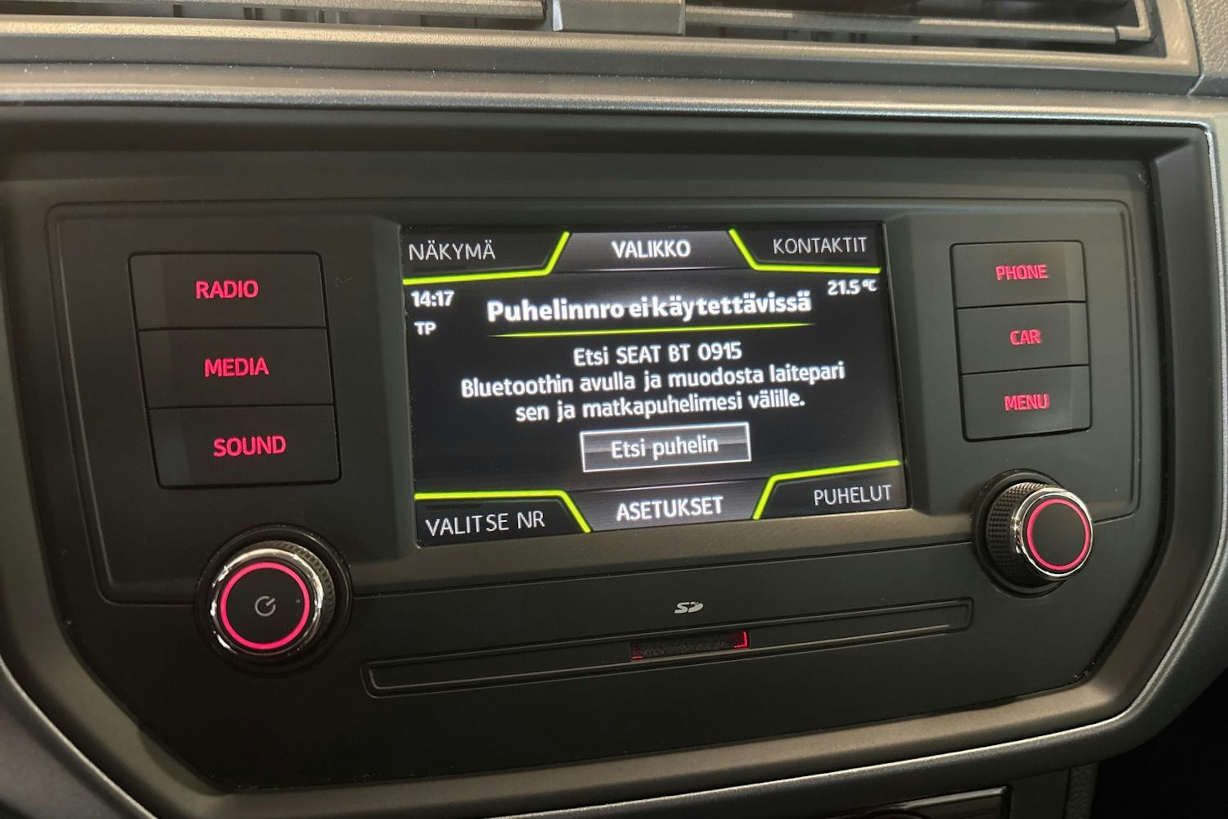 Valkoinen SEAT Arona 2018 kuva 15.