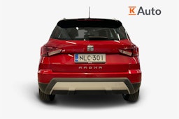 Punainen SEAT Arona 2018 kuva 3.