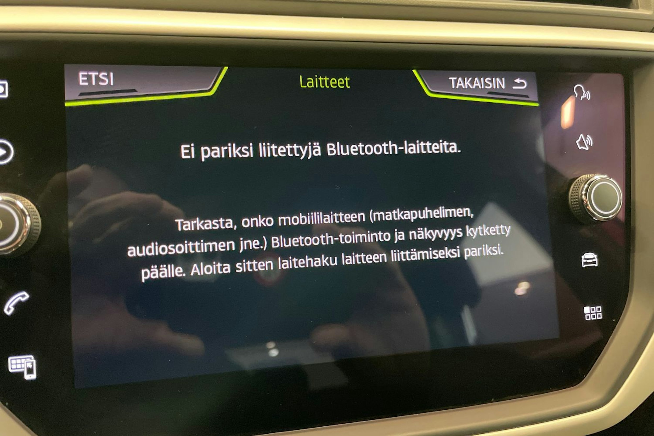 Punainen SEAT Arona 2018 kuva 21.