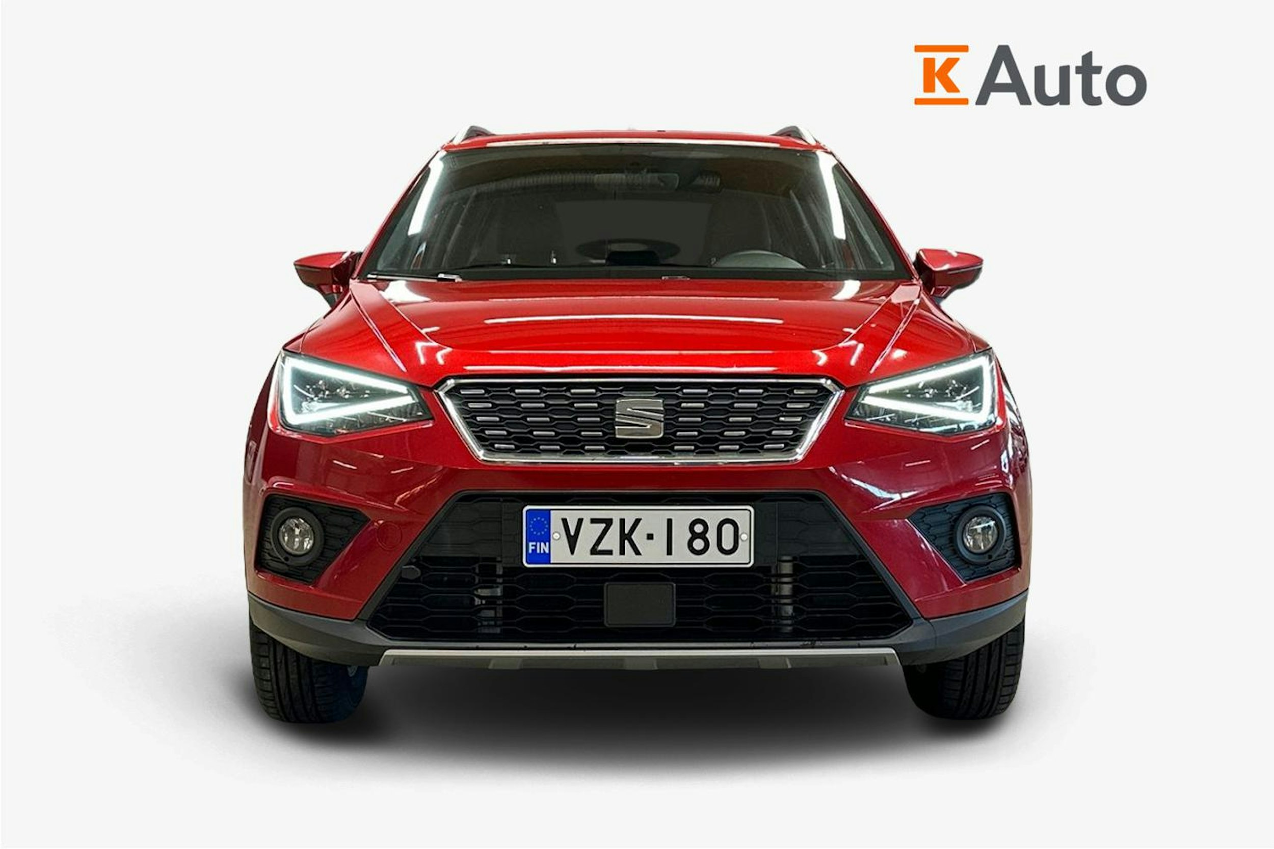 vihreä SEAT Arona 2018 kuva 5.