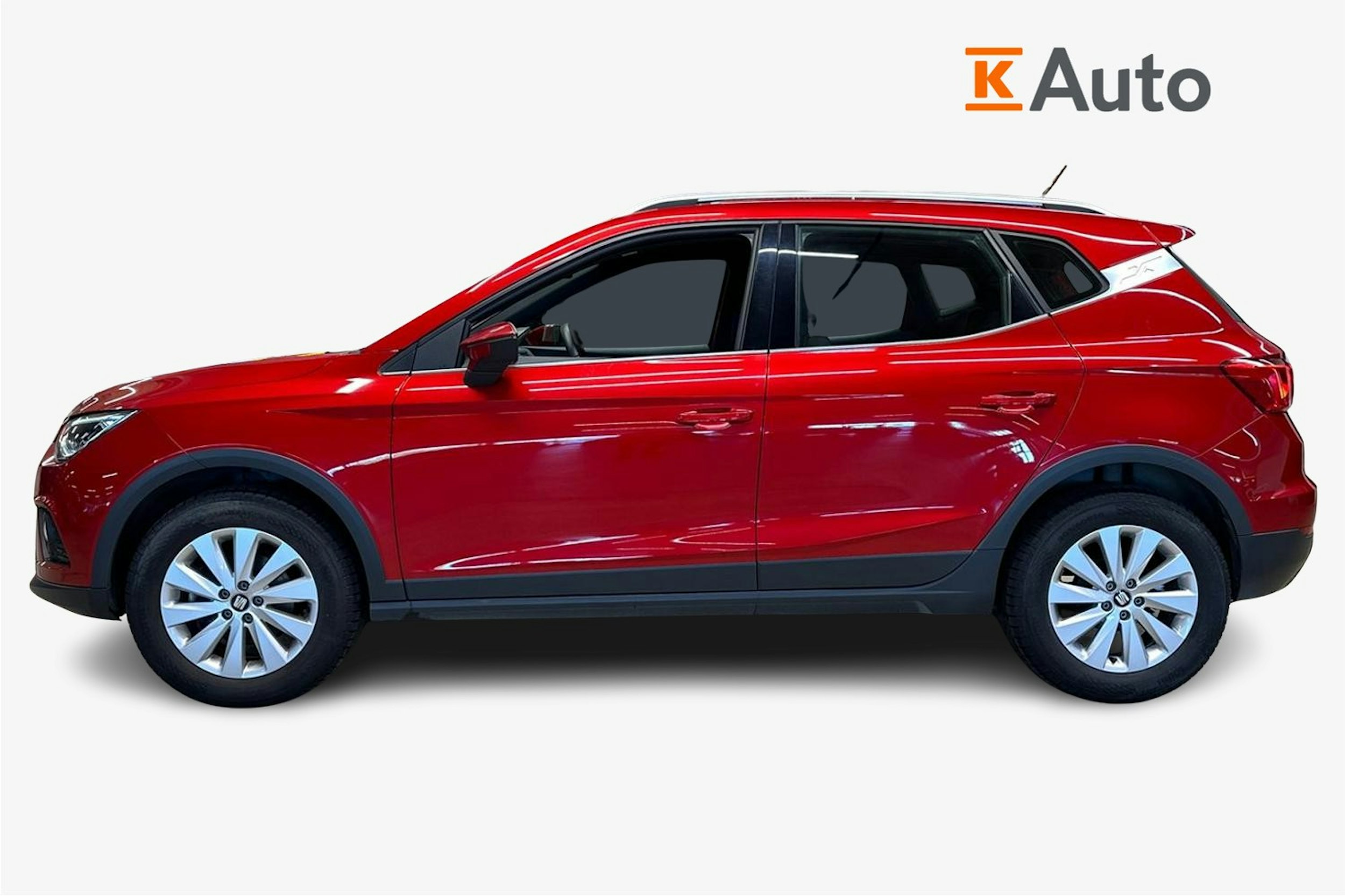 vihreä SEAT Arona 2018 kuva 6.