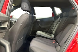 vihreä SEAT Arona 2018 kuva 10.