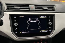 vihreä SEAT Arona 2018 kuva 18.