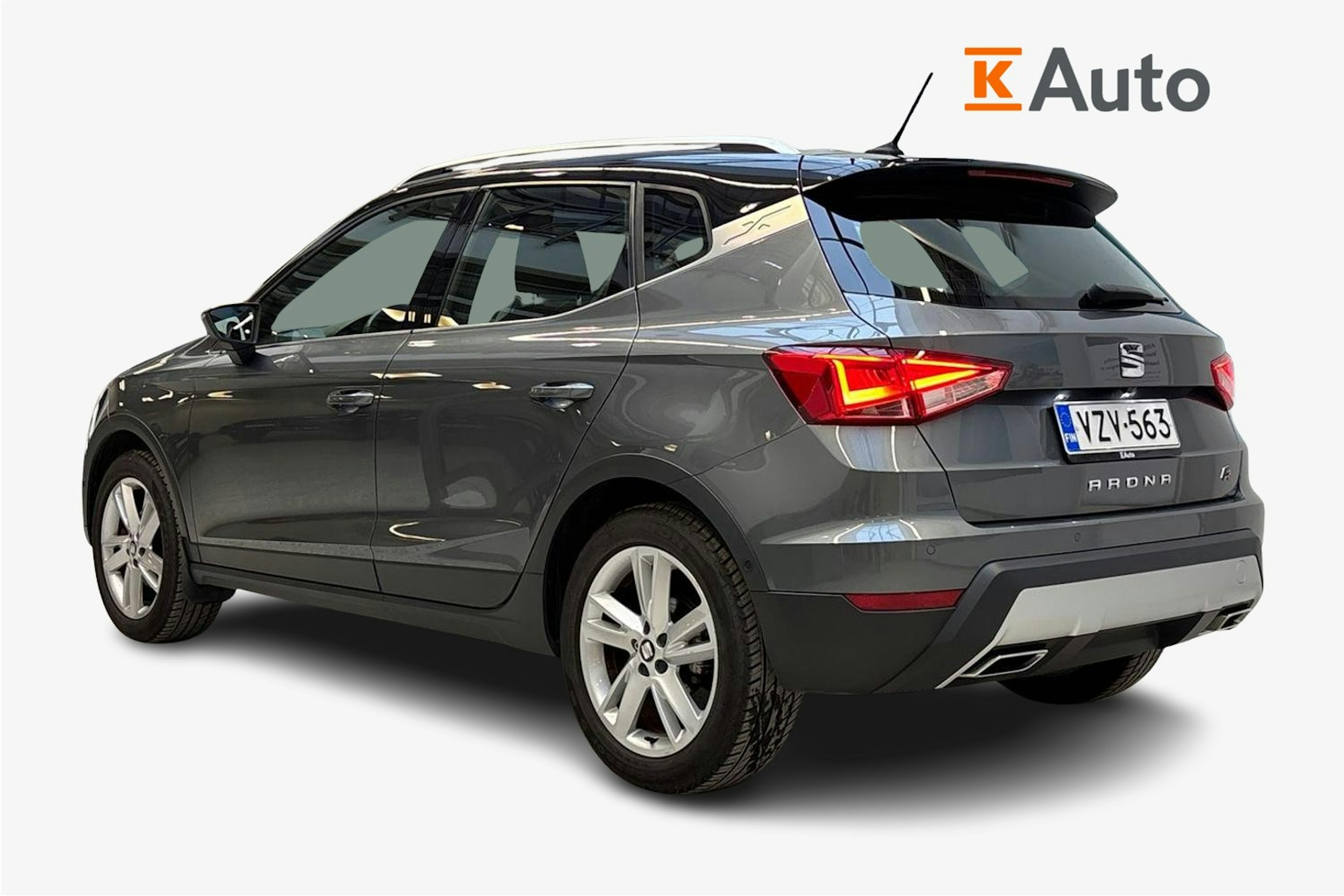 harmaa SEAT Arona 2018 kuva 2.