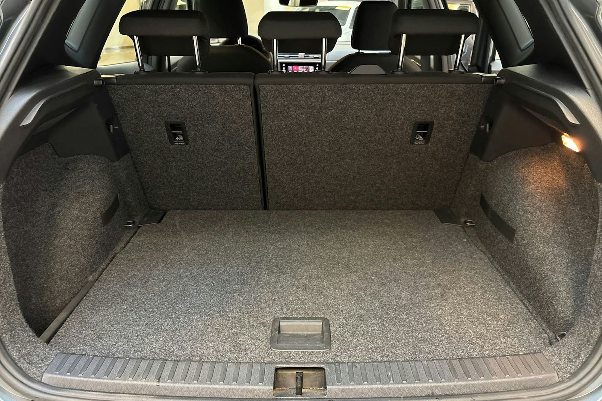 harmaa SEAT Arona 2018 kuva 15.