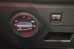 harmaa SEAT Arona 2018 kuva 16.