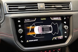 harmaa SEAT Arona 2018 kuva 19.