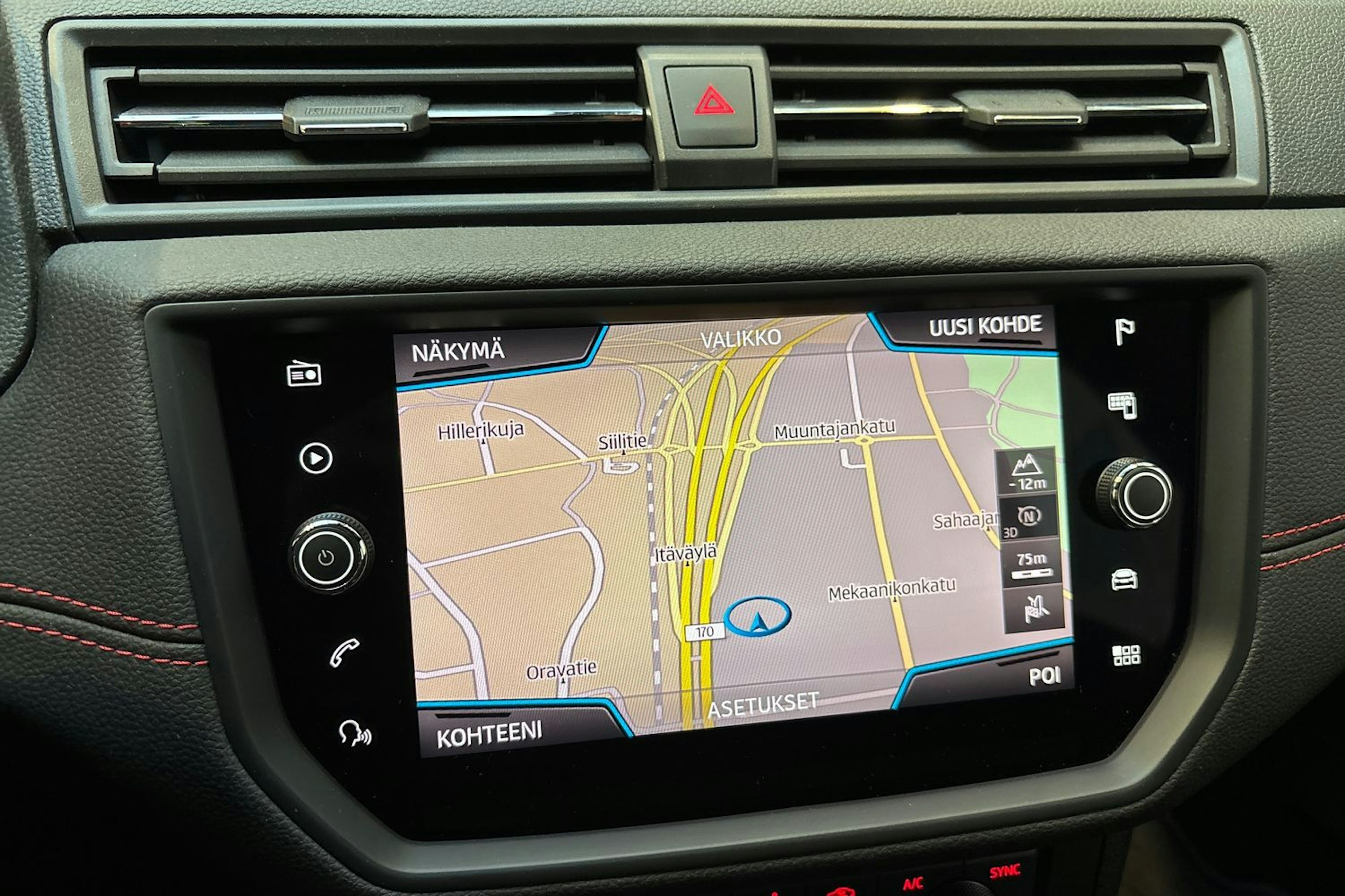 harmaa SEAT Arona 2018 kuva 21.