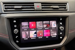 harmaa SEAT Arona 2018 kuva 22.