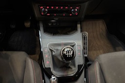 harmaa SEAT Arona 2018 kuva 23.