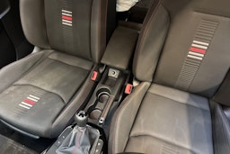harmaa SEAT Arona 2018 kuva 24.