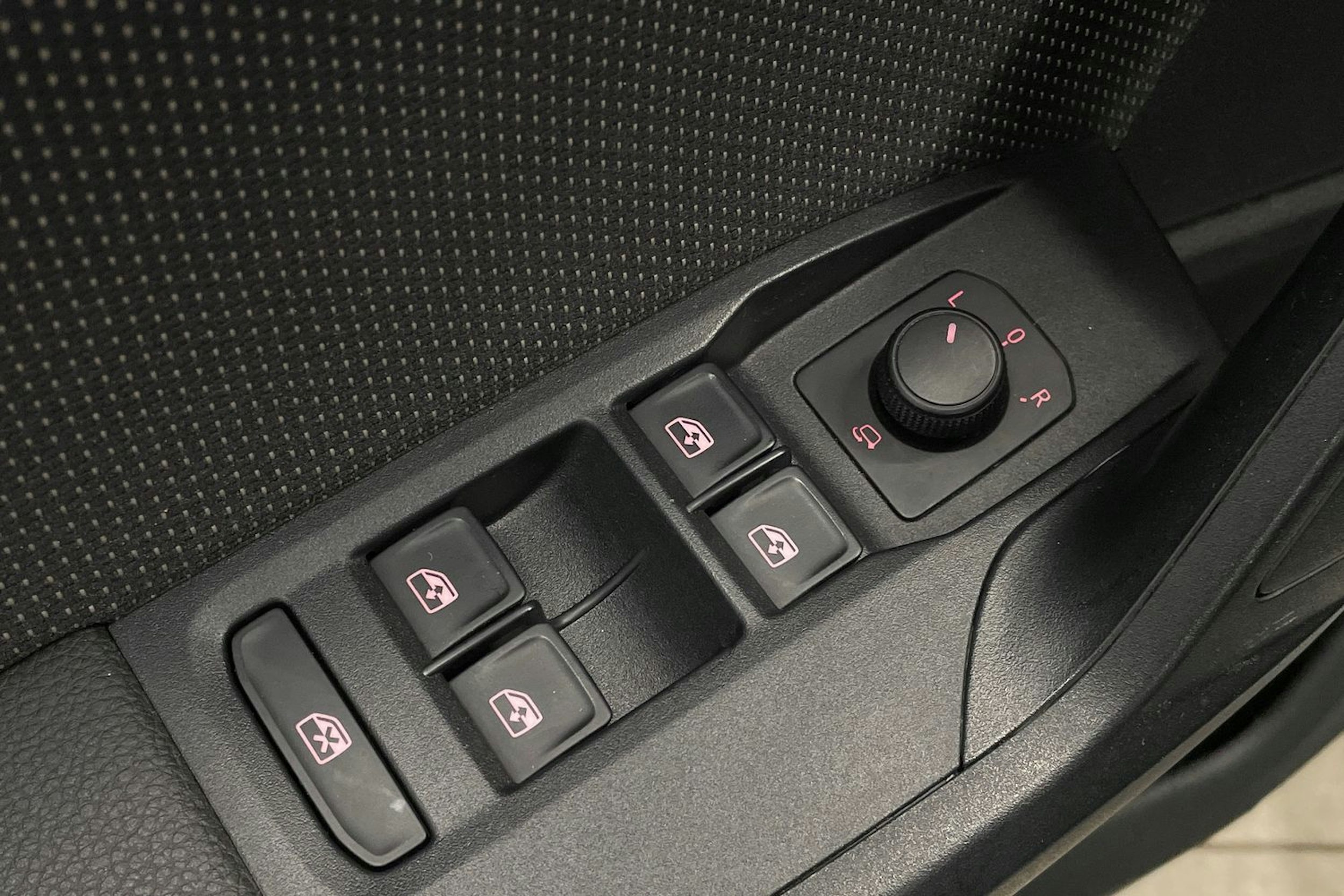 Hopea SEAT Arona 2018 kuva 14.