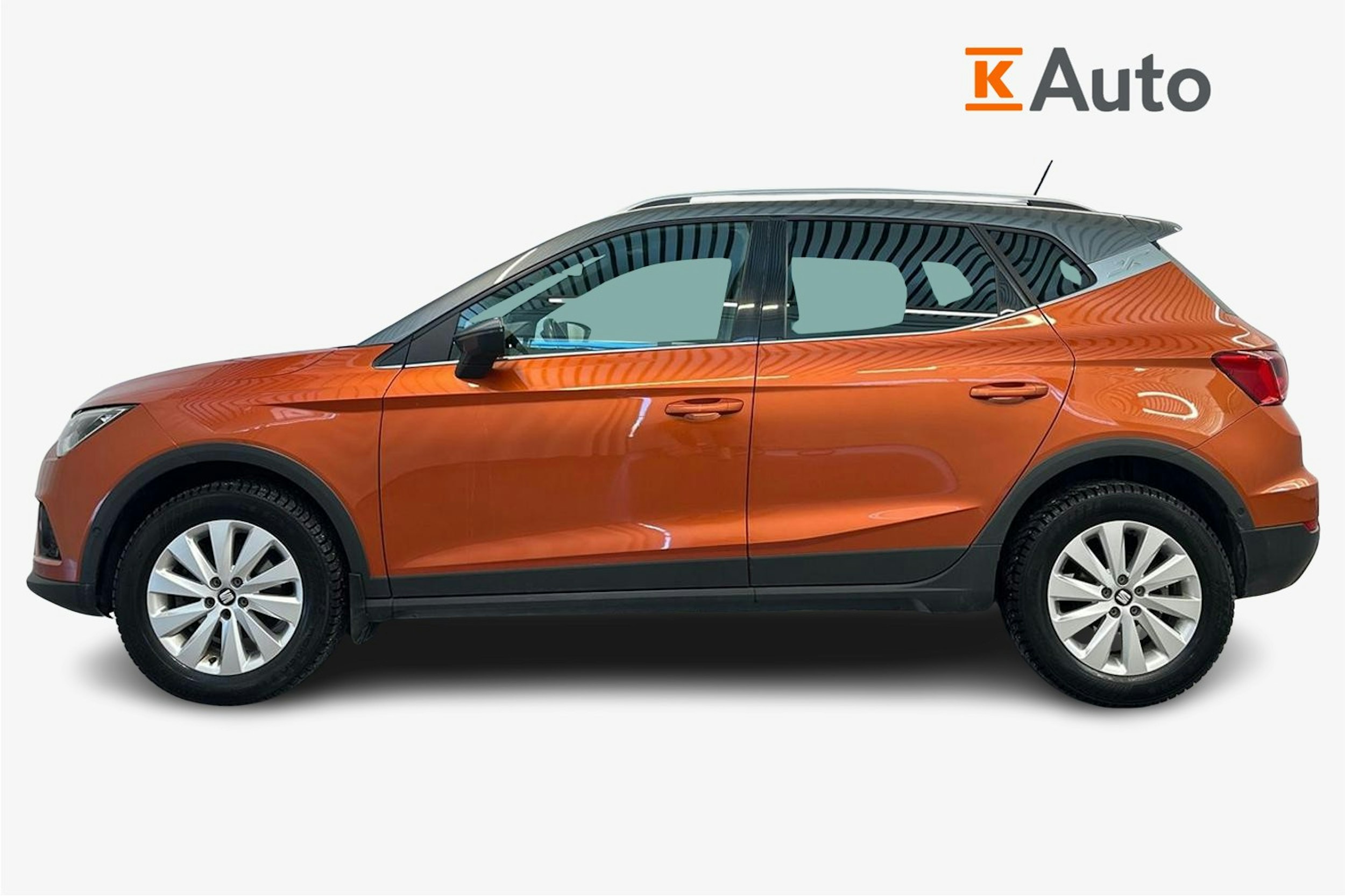 oranssi SEAT Arona 2018 kuva 6.