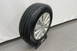 oranssi SEAT Arona 2018 kuva 13.